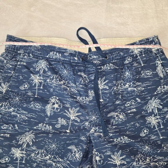 2/$20 Gap Hawaiian Palm Tree Drawstring Men’s Shorts, Medium - Picture 4 of 8